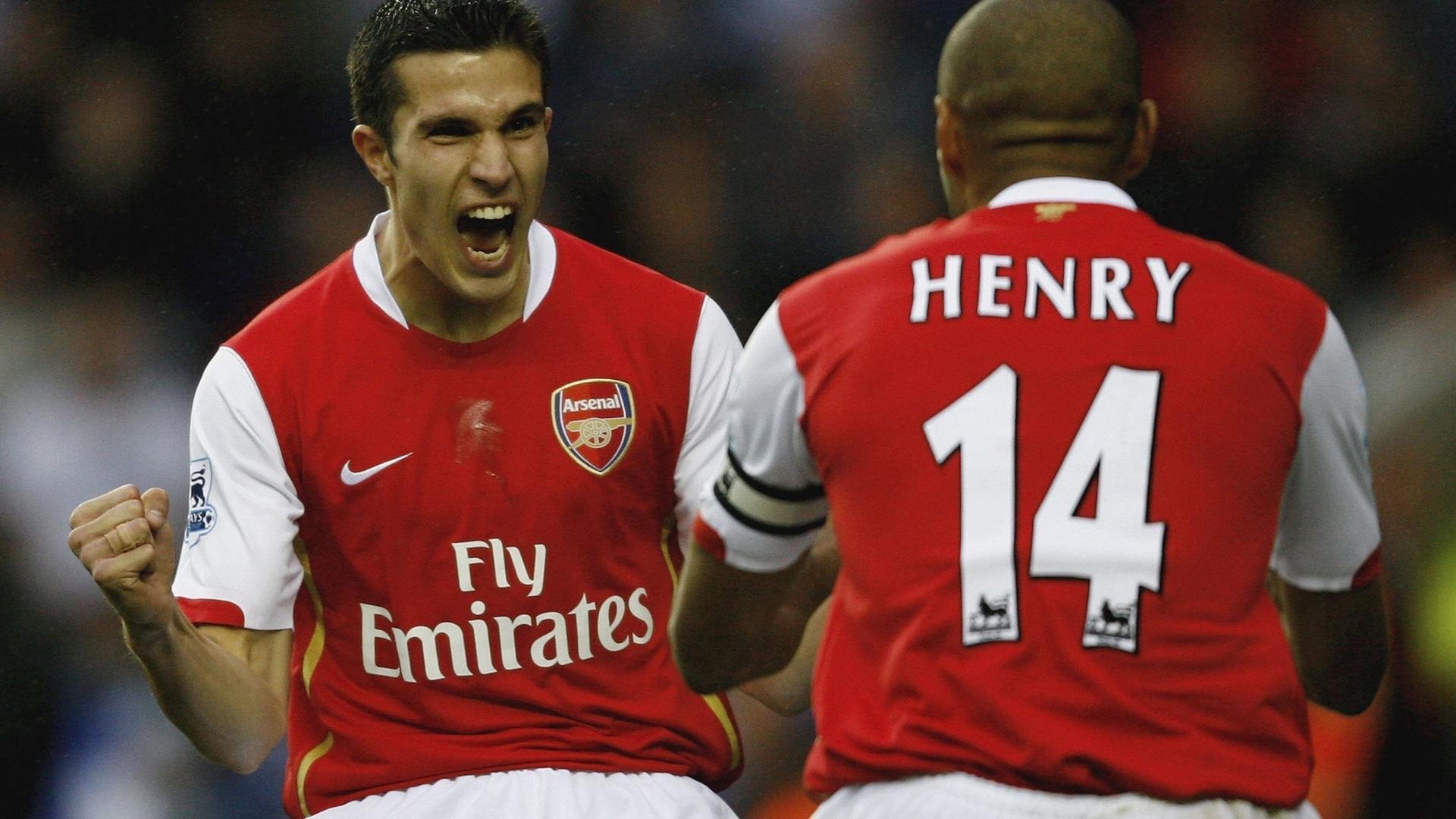 爱游戏电竞官网-AC米兰争议平局，吉鲁怒喷裁判：太可耻了，米兰官方商城上架吉鲁9号球衣