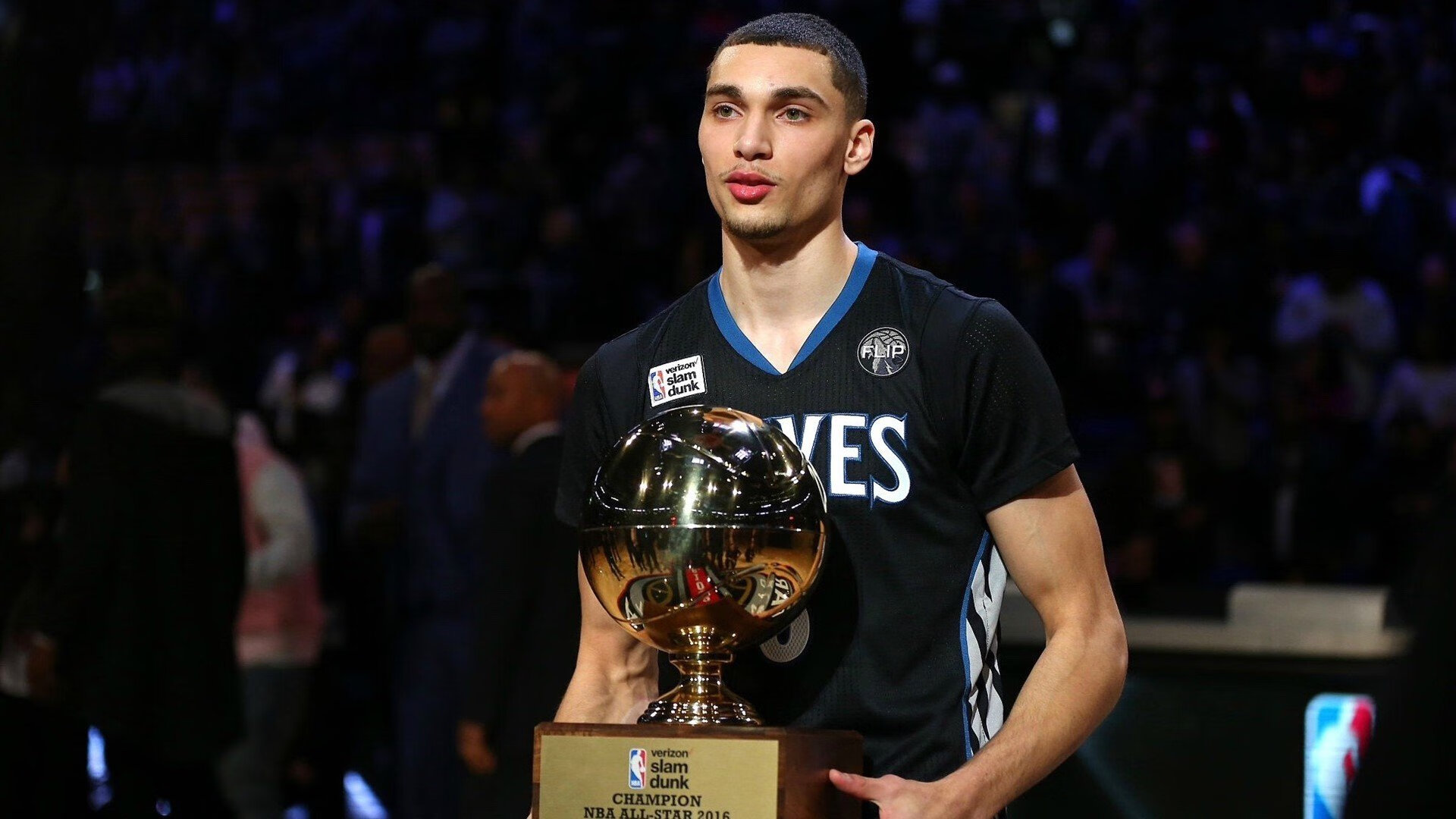 《王者荣耀》年度最强战队评选激烈,玩家投票热火朝天,王者荣耀最强战队的名字是什么